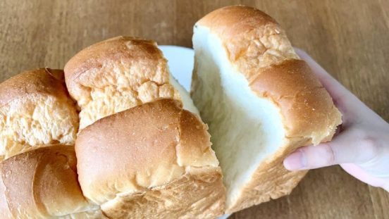 業務スーパーの「天然酵母食パン」が大人気と聞いて。ふんわり・ほんのり甘くて、コレは美味しい…