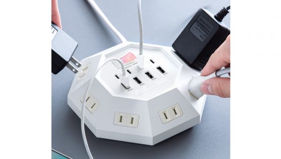 最大16台を同時充電！ ACアダプタ同士が干渉しにくい8角形の電源タップ