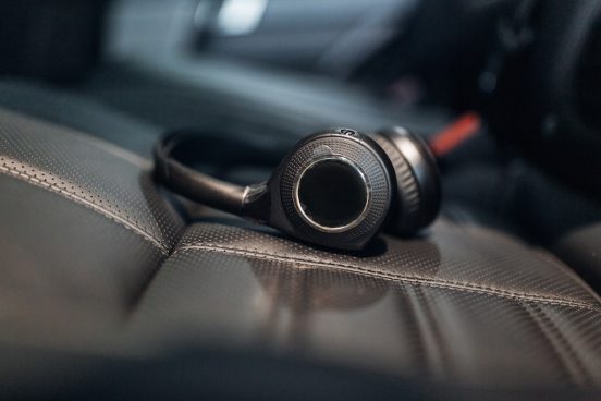 米Uberが「意外な忘れ物」を公開！ 後部座席にあったのは…