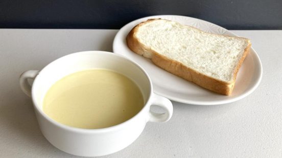 クノールの「たんぱく質がとれるスープ」が朝食にぴったり！ お湯を注ぐだけでコレはありがたい…