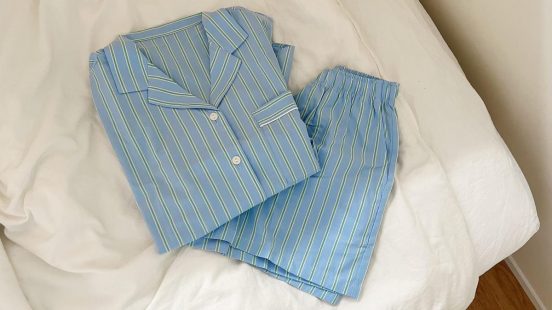 そろそろ冬用パジャマは寝苦しい…。ユニクロの「綿100%パジャマ」がサラッと着れて快適だった！