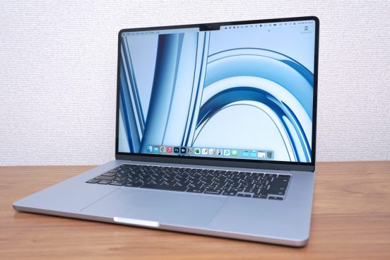 やはり軽さは正義。M4搭載MacBook AirをProと比べてわかった”Air”の魅力