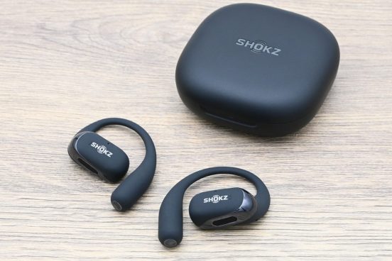 オープンイヤーでこの低音はすごい。 Shokz「OpenFit 2」の完成度に驚いた