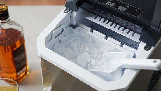最短7分で氷が作れる！ 透き通った氷も作れる高速製氷機「クリアアイスゴロン」