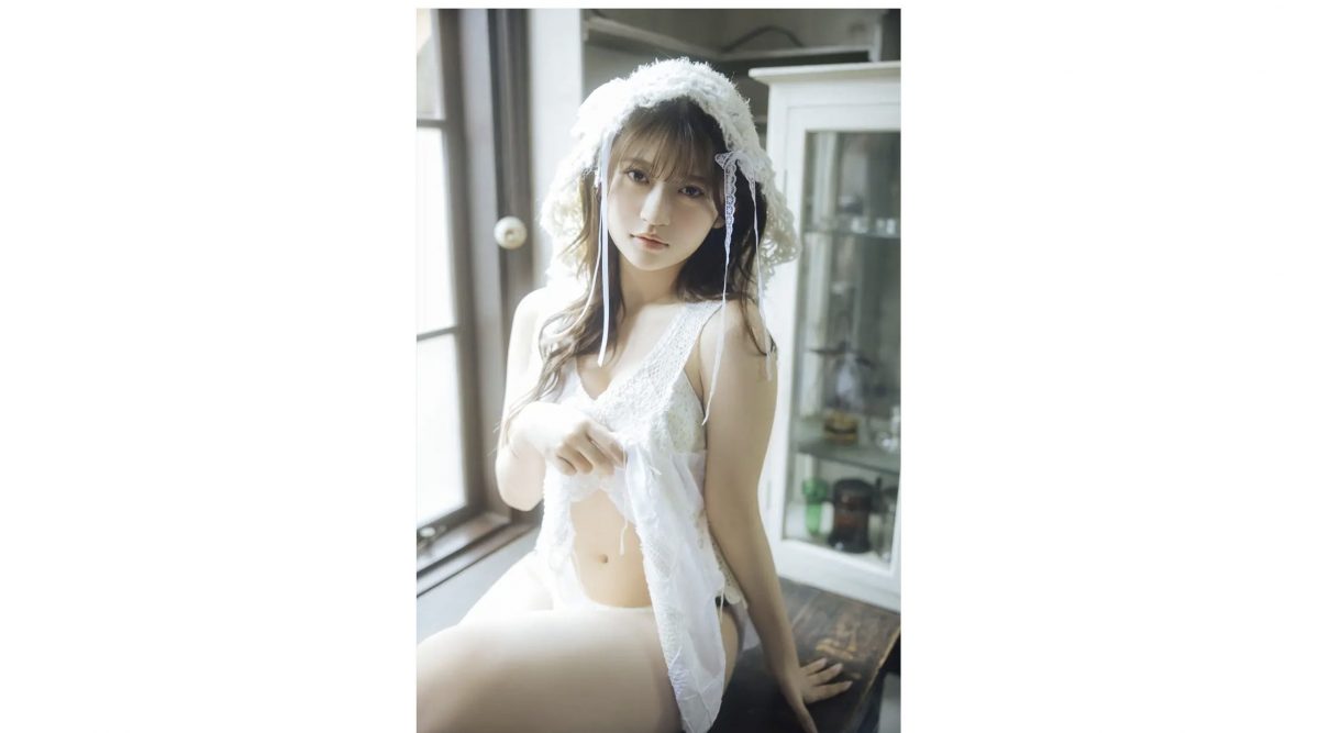 #Mooove!・石原さき、白と黒の衣装で美ボディ披露「B.L.T.」アザーカット7点公開