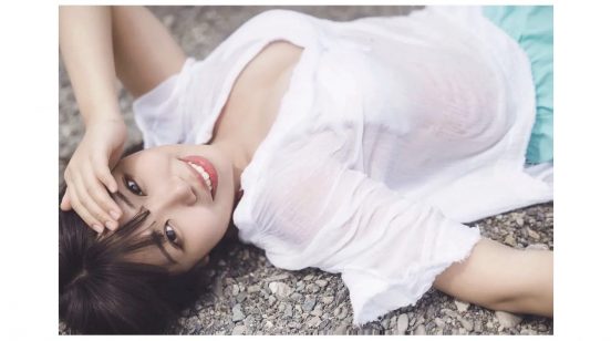 人気YouTuber・たにりか、週末ふたりキャンプでグラマラスボディ披露　1stデジタル写真集発売決定