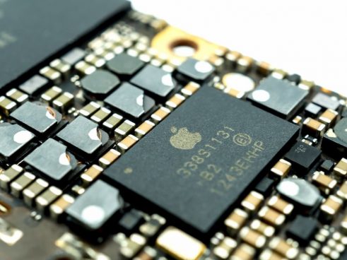 まだまだAI競争を諦めないiPhone、20周年で新メモリを導入!?
