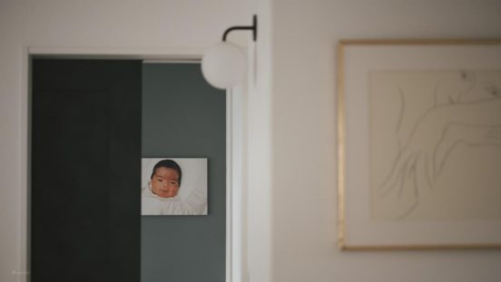 写真を壁に飾れるサービス「WALL DECOR」。お気に入りの写真が額縁に、いいな〜と思う