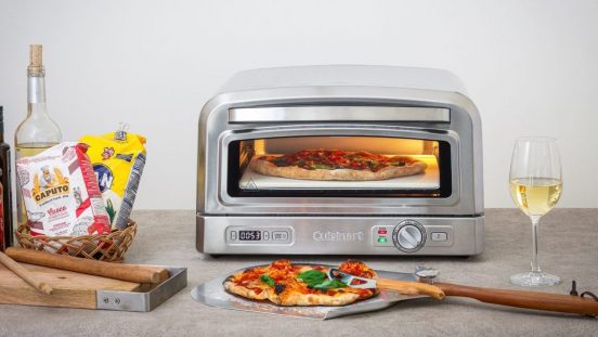 お店レベルのピザを自宅で！ 最高400℃で高温調理できる、クイジナート「ピザオーブン」