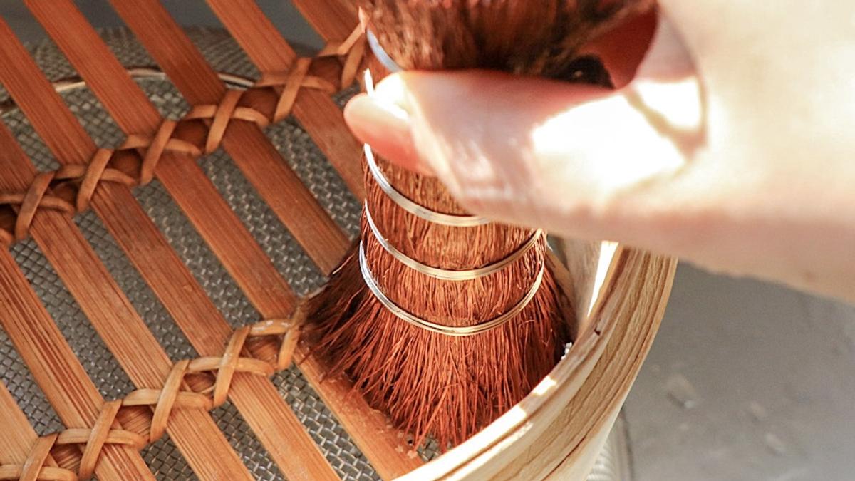 ずっと悩んでいた蒸篭のお手入れ、無印良品の「シュロの棒たわし」であっさり解決できた