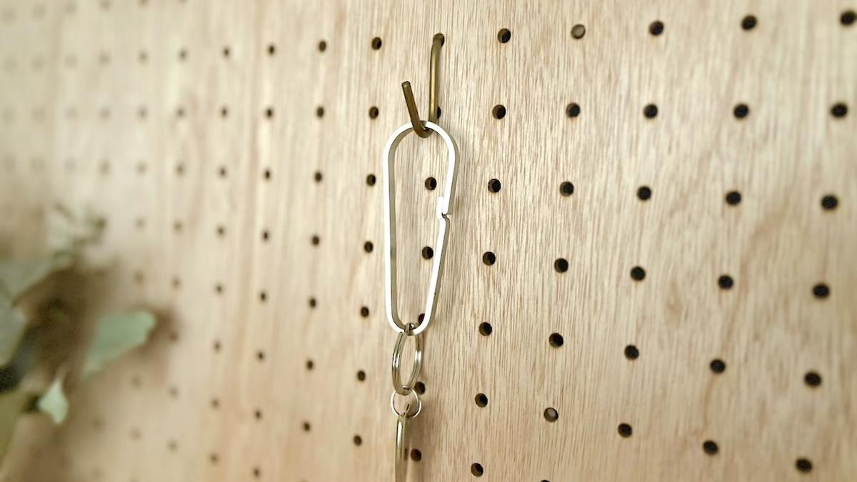 東京・足立区の職人が作った「カラビナ」。本当にシンプルだけど惹かれるモノがある