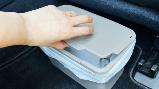 車内用ゴミ箱の正解、3COINSにあったんだ！ 運転中に倒れてしまう問題が解決したよ