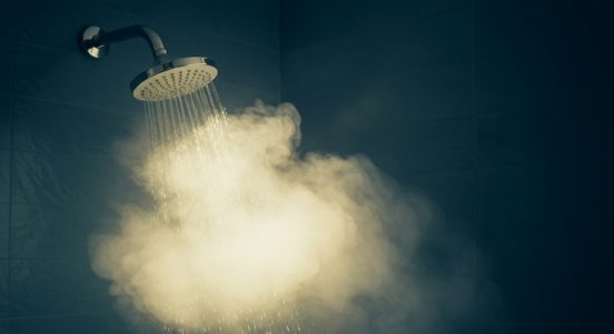 シャワーを浴びるのは朝と夜どちらでもいい!? タイミングより大事なことは…