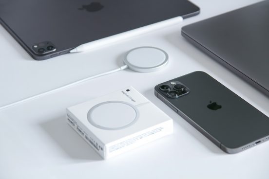次期「iPhone 17」、最大45Wのワイヤレス充電に対応する可能性が浮上！