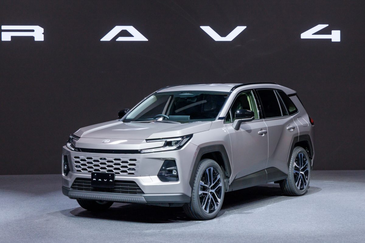 トヨタ・クロスオーバーSUV「RAV4」の歴史。今はまだ謎が多い新型について語り尽くす