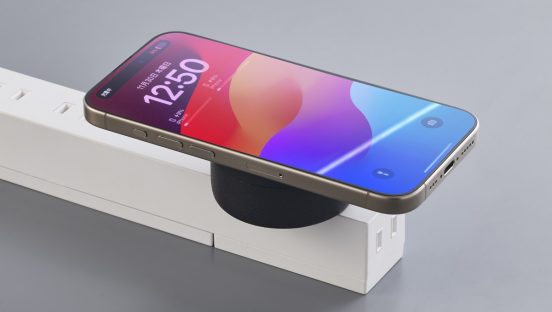 コンセントに挿すだけ！ 完全ケーブルレスで見た目スッキリな充電器「NovaWave SPOT PLUG +C」