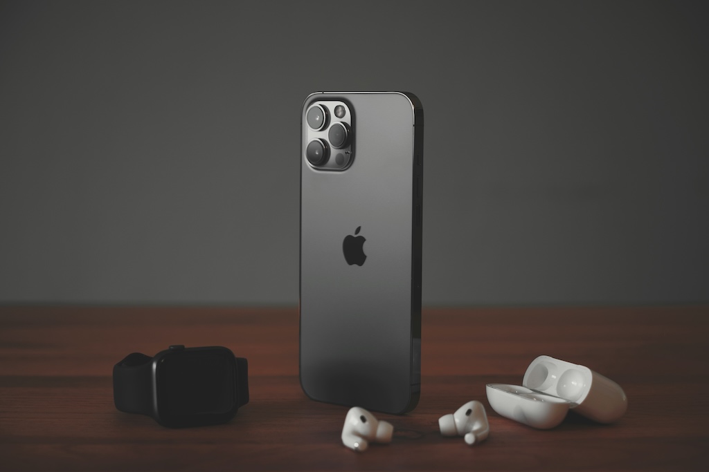 米の若者がiPhone疲れ？ 癒しを求めて見つけた意外なデバイスは…