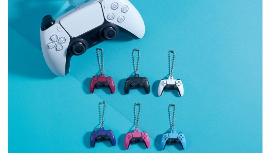 クリアパーツで細部までこだわり！ PS5のコントローラーがミニチュア化