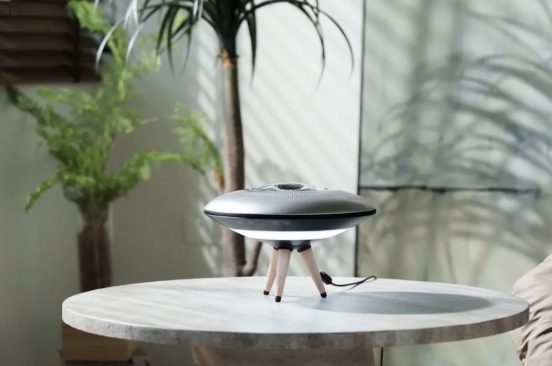 UFO型スピーカーが出現！ エイリアンみたいな機能が潜んでいた…