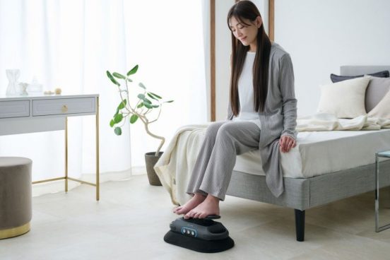 疲れた身体に癒しを！ 心地よい振動で足元～腰をケアできる「ECLEAR リフレッシュビート」