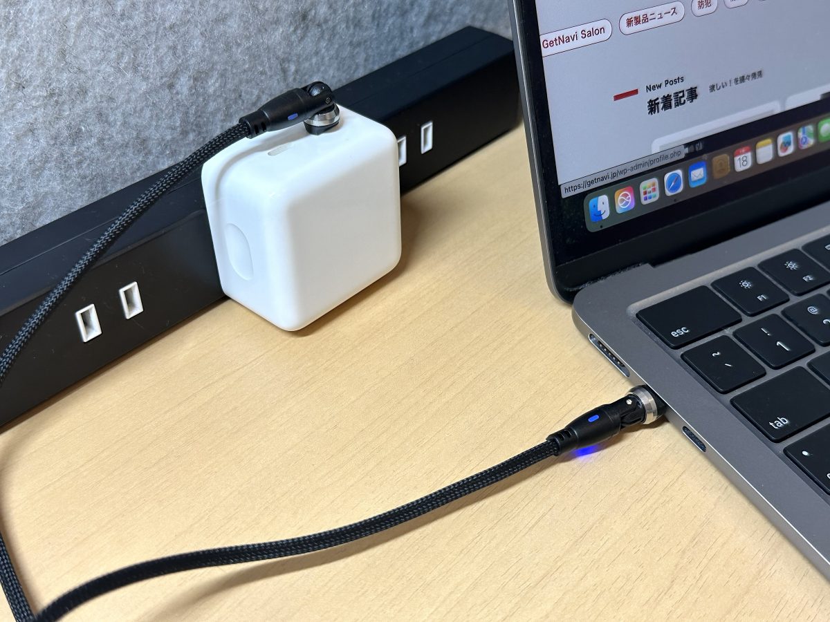 “540度”回転で断線を防ぐUSBケーブルで、ガジェット生活のストレスが少し軽減した！