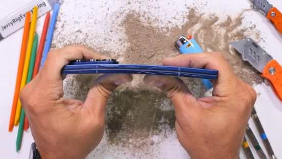 Galaxy Z Fold7、薄くても頑丈すぎた。過酷な耐久テストに合格