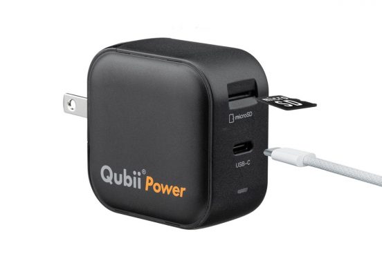 スマホのデータを自動でバックアップできる充電器「Qubii Power」に新色ブラック追加