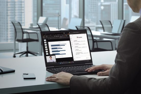 大画面で作業を効率化！ 14.0型モバイルPCレッツノート「FC」の個人向けモデルが登場
