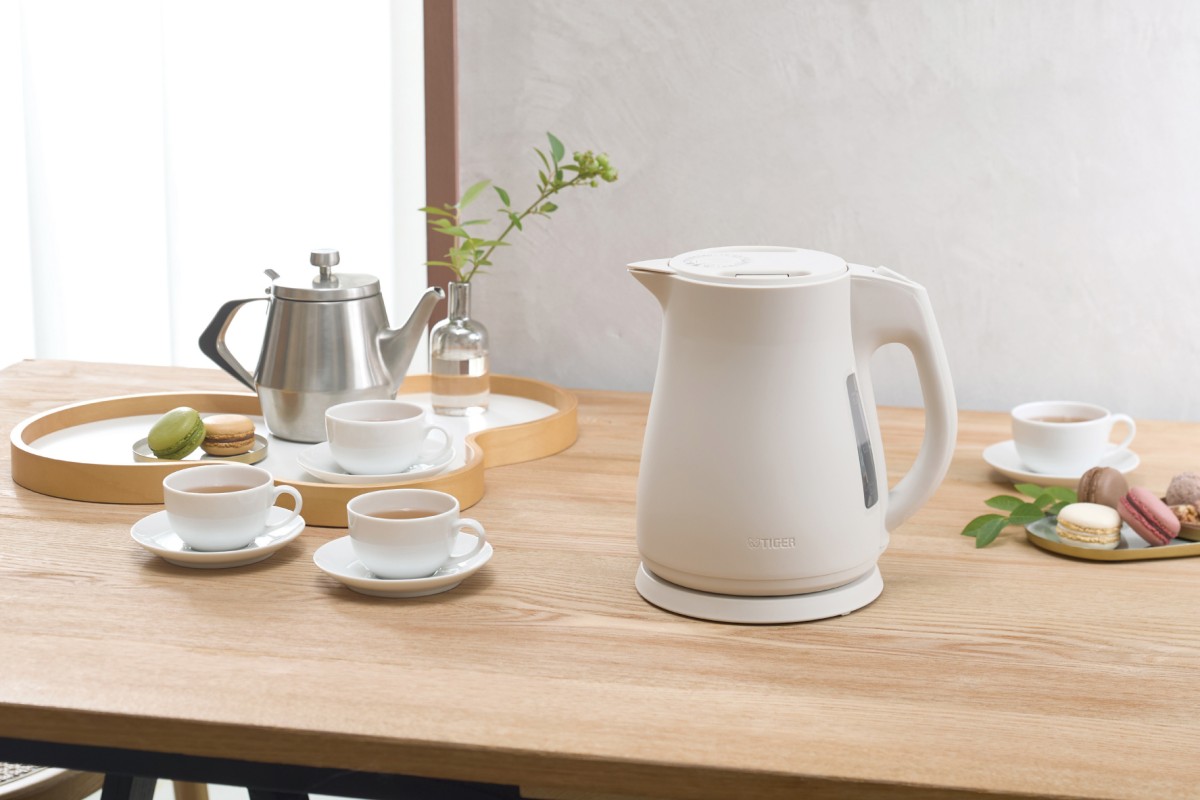 1杯わずか59秒！ すばやくお湯が沸かせるタイガー“スゴ軽”「電気ケトルPCT-A120／A150」