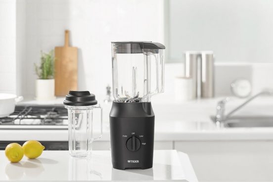 新形状カッターで氷や冷凍フルーツも無理なく粉砕！ 「TIGER EDGE」からコンパクトミキサー登場