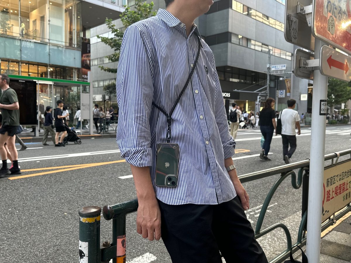 充電ケーブル付きスマホショルダー「Crossbody Lanyard Cable」レビュー、荷物が減るしケーブル忘れも防げる！