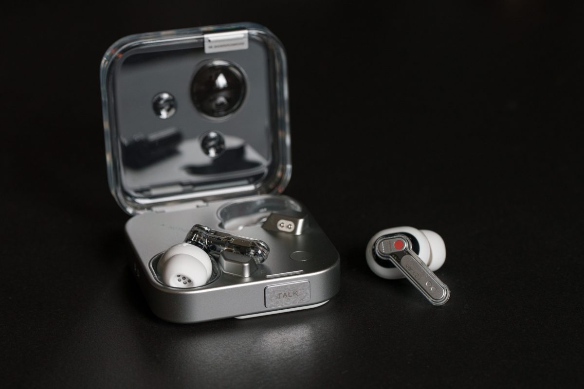 ケースに話しかける体験が新しい！Nothing新イヤホン「Ear（3）」は音も見た目もプレミアだった