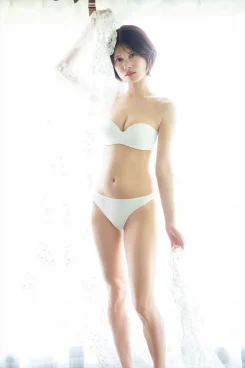 元でんぱ組.inc・鹿目凛、グループ卒業後初グラビアでスレンダー美ボディ披露