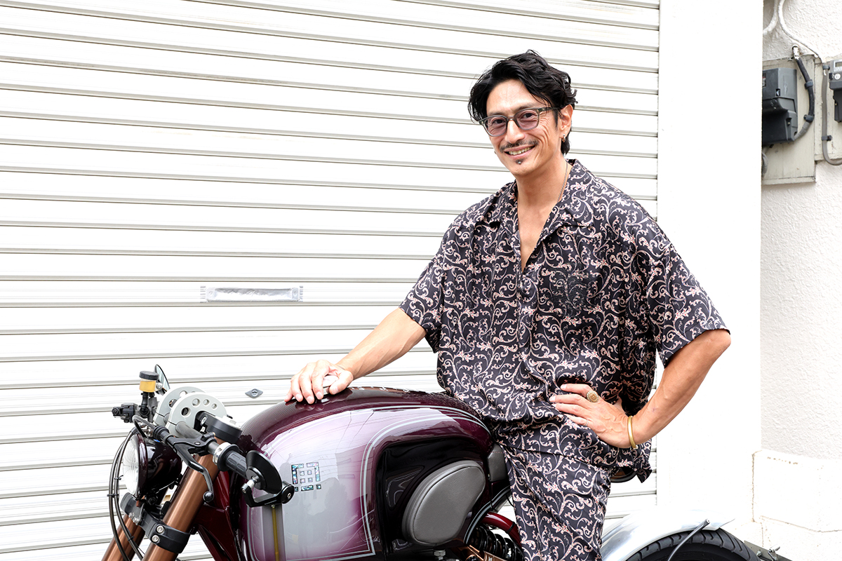 伊勢谷友介のバイクへの愛＆こだわりを語る「バイクは地表の果てまで行けると思わせてくれるもの」