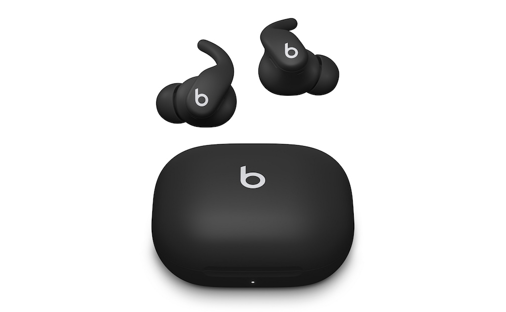 秋の公園を走りたい！「Powerbeats Fit」が新発売