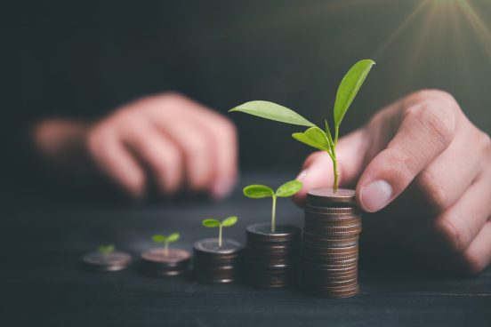 貯金してもお金の価値は減る一方！？ 税理士・公認会計士で投資家でもあるお金のプロ直伝、「儲かる人」になるためのアクション