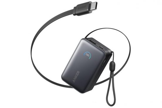 ケーブル巻き取り式モバイルバッテリーが5000円台！ プライム感謝祭で17％オフとお手頃に
