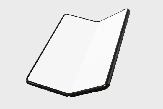 折りたたみiPhone、発売が2027年に延期？