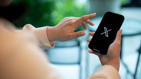X、リンクを開いても投稿から離れない新仕様をテスト中。全部入りアプリに一歩近づく？