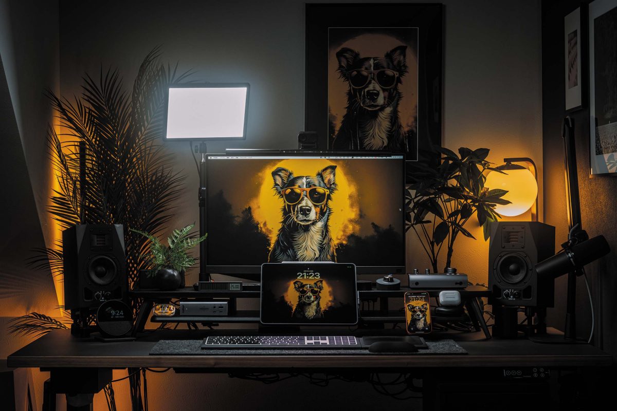 【真似したくなる！ デスクセットアップ】マルチモニターの快適デスク編