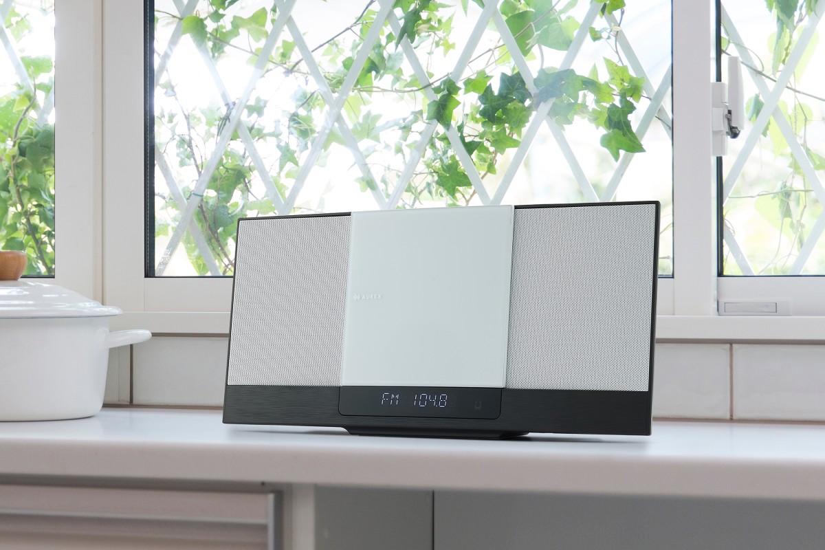 奥行わずか95mmの超薄型！ AUREXからスリムコンポ「AX-WSS60」登場！