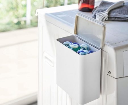 48％オフ！ 洗濯機横に設置できる山崎実業の洗剤ボールストッカーがAmazonブラックフライデーでお安い