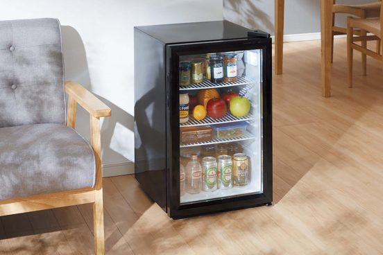 縦に積める、もはや家具——ライフスタイルに合わせてレイアウトしたいセカンド冷蔵庫4選