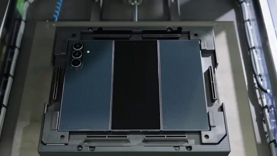 20万回折りたためる！ 新型Galaxy Z TriFoldが耐久性を猛アピール