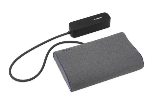 いびきを検知するとまくらが膨らむ！ フランスベッドの進化系いびき対策まくら「シレア」