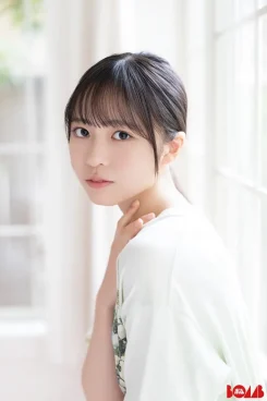 日向坂46・正源司陽子、「BOMB」初表紙でバレンタイングラビア披露