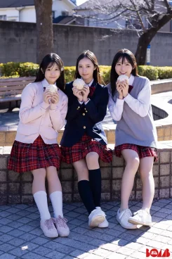 AKB48 21期研究生・田中沙友莉＆牧戸愛茉＆森川優、グラビア初挑戦でフレッシュ笑顔