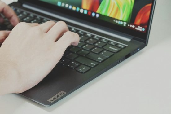 メモリ高騰で回避不能！ 米レノボ、3月に法人向けPC・タブレットなどの一部を値上げへ