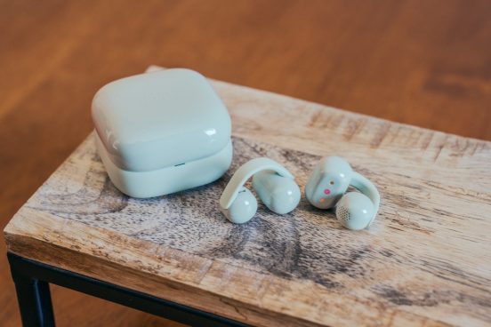 低音に驚き！ ソニー初のイヤーカフ型イヤホン「LinkBuds Clip」はアクセサリー感覚で音楽を楽しむのにピッタリ