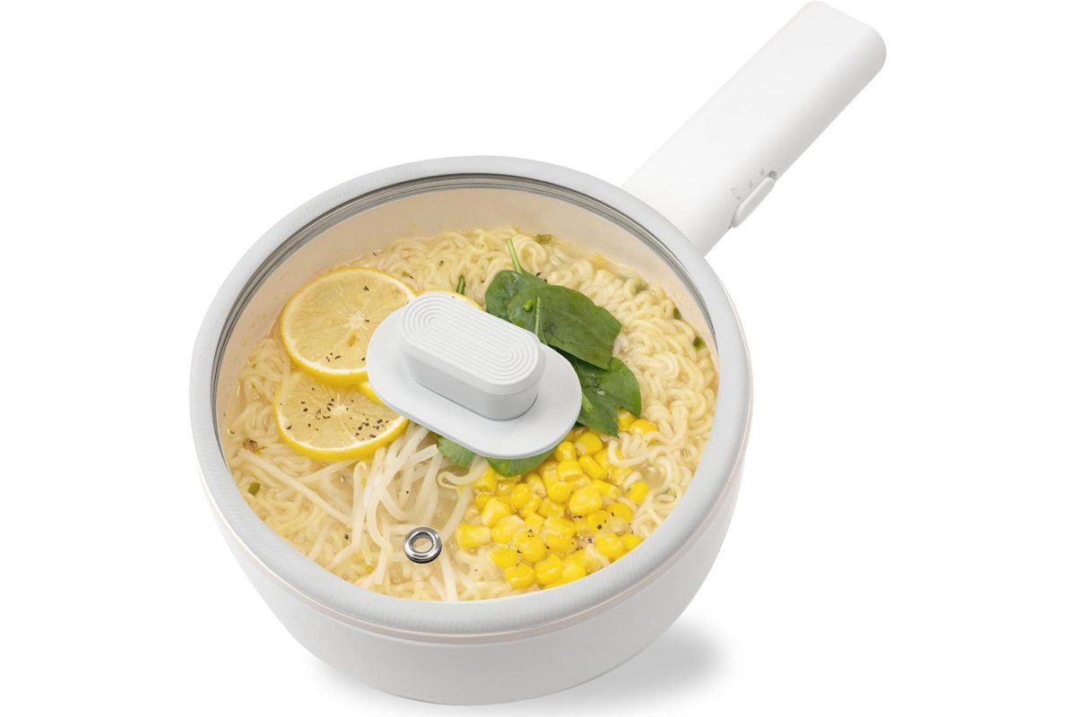 Amazonセールで5000円以下！ 火を使わずに煮る・焼く・炒めるを一台でできる電気調理鍋